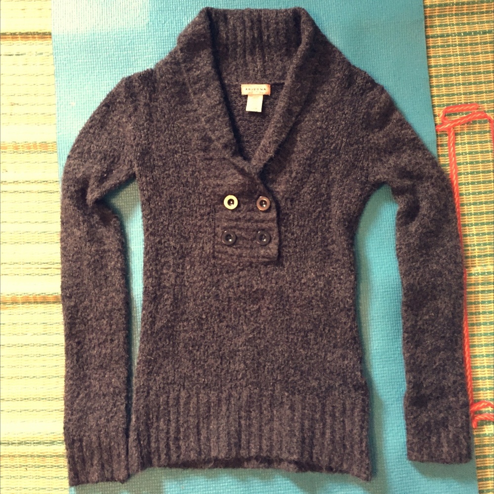 Cute grey sweater